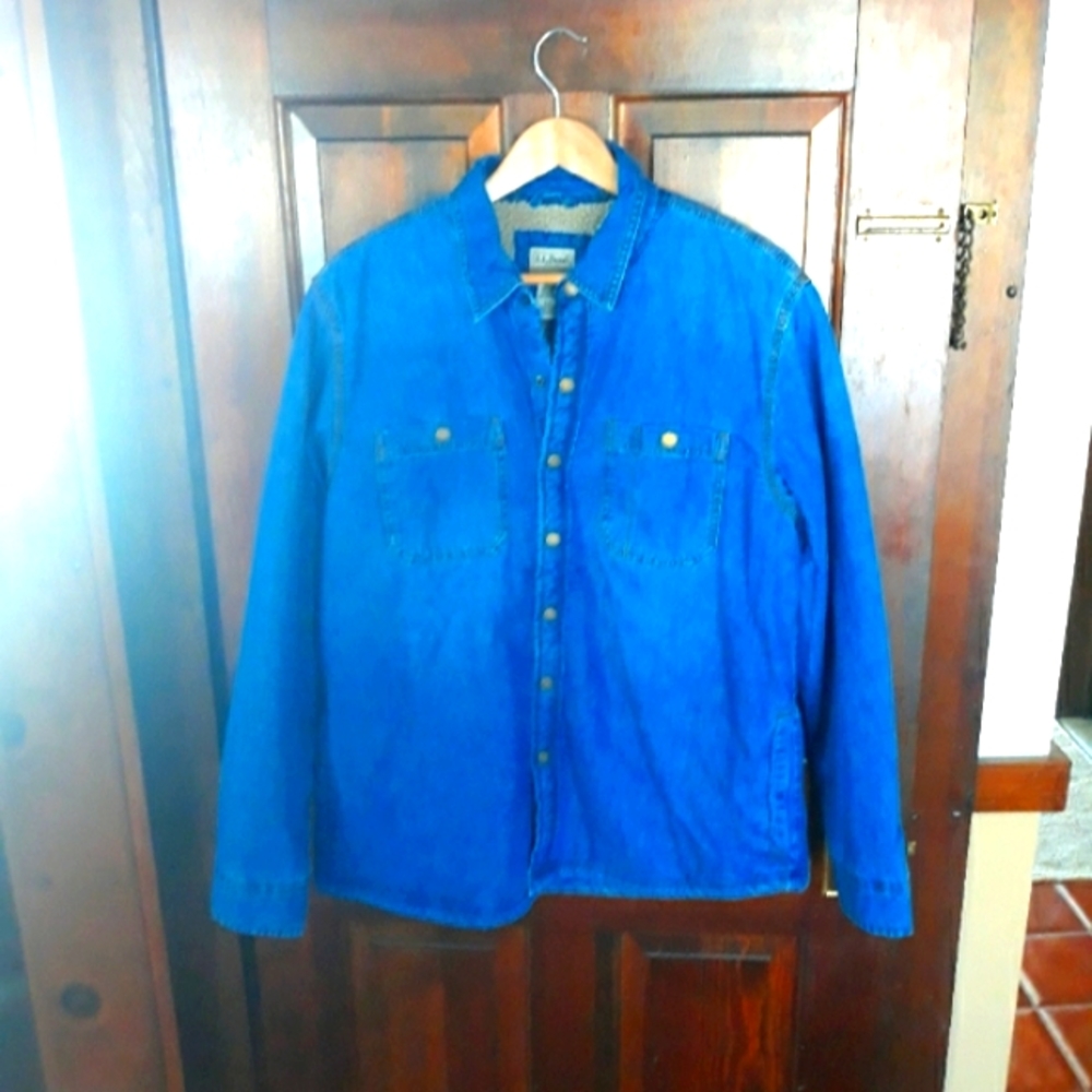 LL bean mens medium shirt jacket, sherpa lined